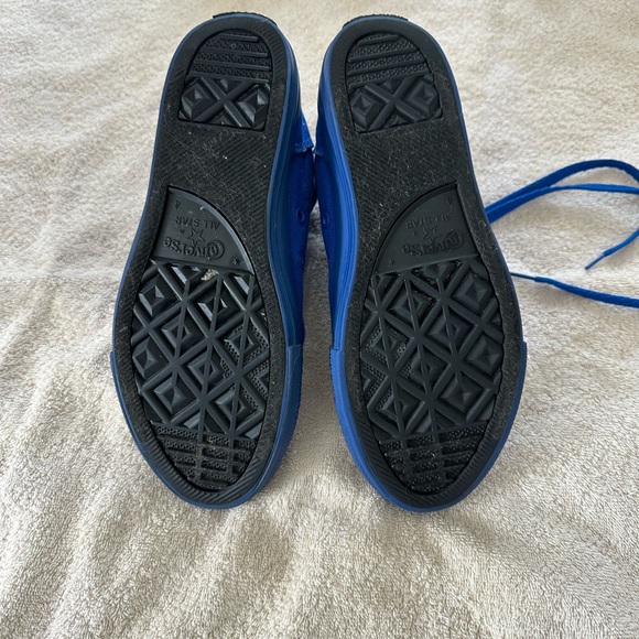 Converse blue high tops size 4 women’s/ kids - Picture 6 of 6
